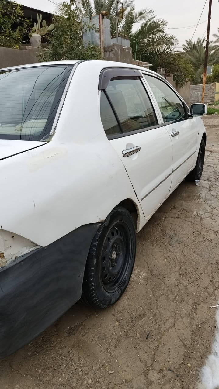 السلام عليكم ...
اخوان سيارة لانسر مزاد وزارة الداخلية موديل ٢٠٠٦ كير و مكينة كورلا  السعر ٣٥ و بيها مجال مكاني ديالى بعقوبة قرب تقاطع القدس 
للاستفسار الاتصال عالرقم ***********
