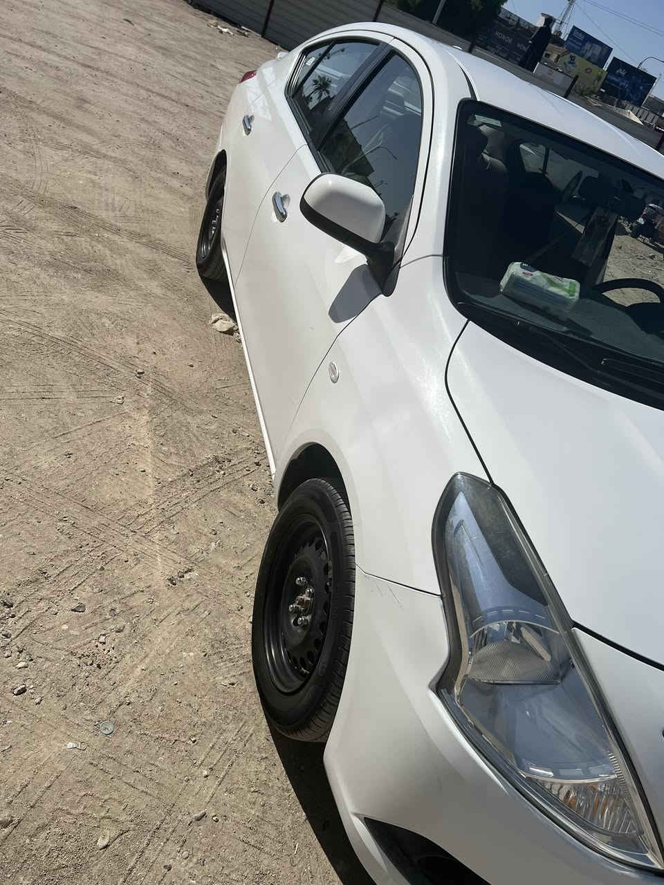 نيسان سني هندي
السلام عليكم نسيان سني هندي 2024

السيارة ماشية 114 الف 

بيها جاملغ خلفي راجع على البارد و خسفه بلجاملغ الأمامي 

سعر السياره 115$ وبيها مجال 
رقم الهاتف ***********
