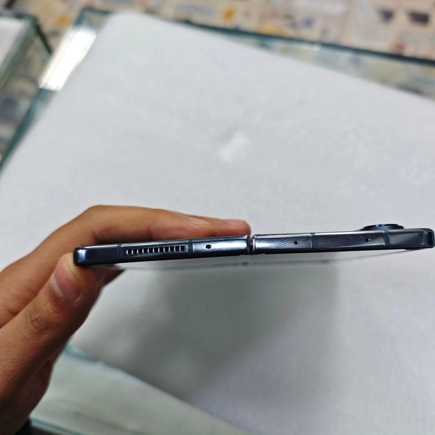 مستخدم 
سامسونك فولد 4 نظافة 100% 
السعر 485 الف دينار 
🔻🔻بيع نقداً وبالقصد لحاملي بطاقة الرافدين
بدون كفيل وبدون مقدمة

  ***********

العنوان:- الرمادي / شارع السينما / قرب مكتبة بغداد / مكتب الجوهرة البيضاء 
يوجد توصيل جميع محافظات العراق
