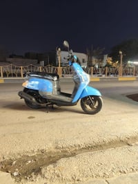 دراجة بوليس • حاويه • للبيع