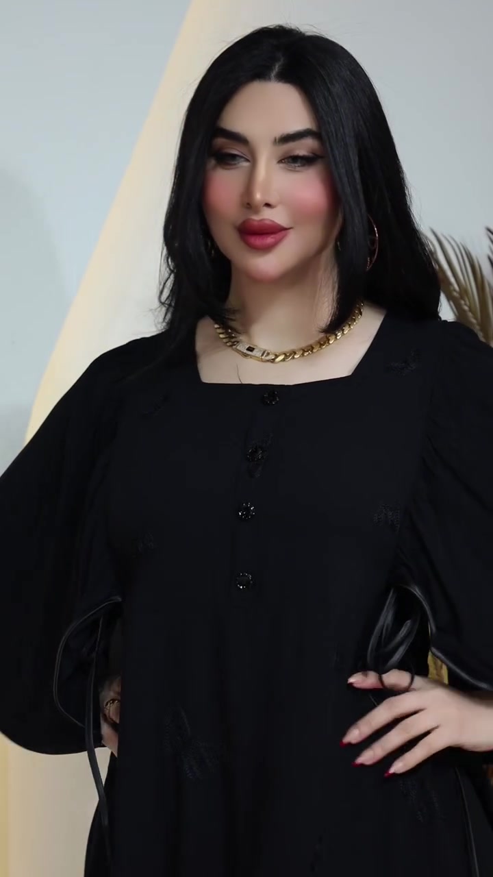 من كل موديل باقي آخر درزن ونص جمله فقط
***********
