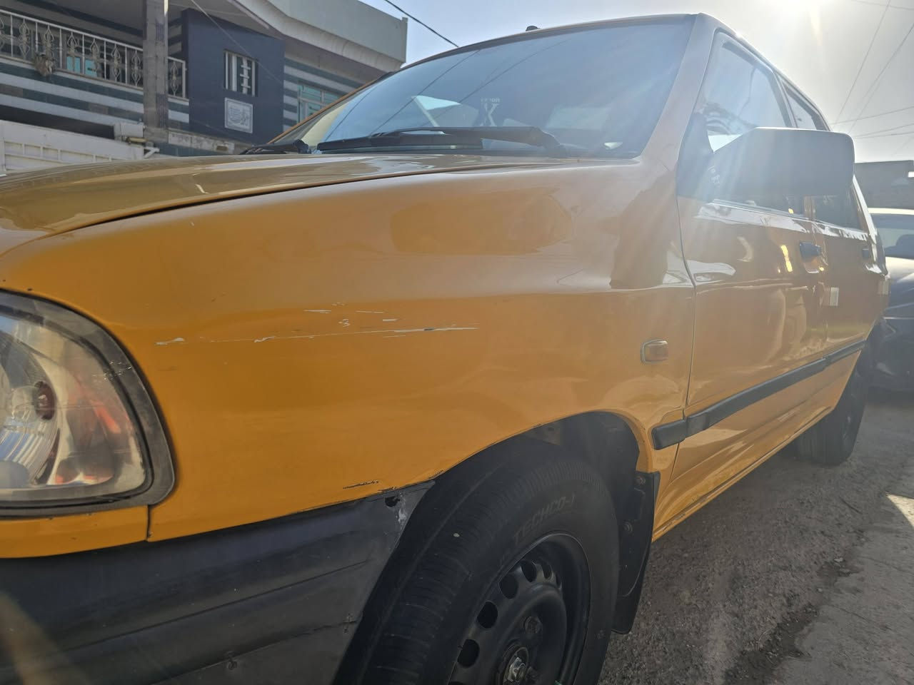 السلام عليكم رمضان كريم )سايبه ٢٠١٨للبيع بسعر ٤٥وبيه مجال بسيط كيرومكينه وشواصي خير من الله بدون ضربه ولاصبغ ولا تبديل فقط شخط بالجاملغ الامامي مال سايق تخم تاير جديد سياره جديده احله من الصور مكاني بغداد  ***********
