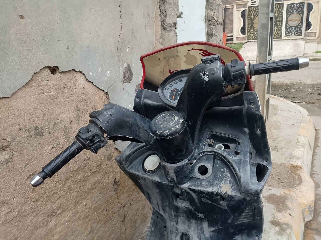 السلام عليكم دراجه كايمكو دراجه جانت متروكه نقص كابريتر وجوزه فقط السعر 150


**إذا كنت صاحب هذا الإعلان وتريد حذفه لأي سبب، رجاءا أرسل رسالة إلى الدعم الفني**