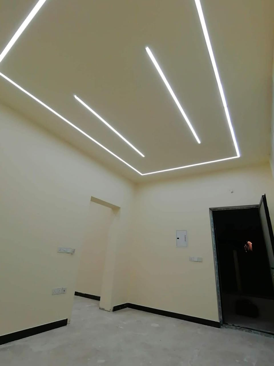 تم بعون الله تنفيذ سقف جبس بورد ركم عدل وانارة بروفايل من تنفيذ مكتب ابو عبدالله للديكورات
للاستفسار
***********
***********

