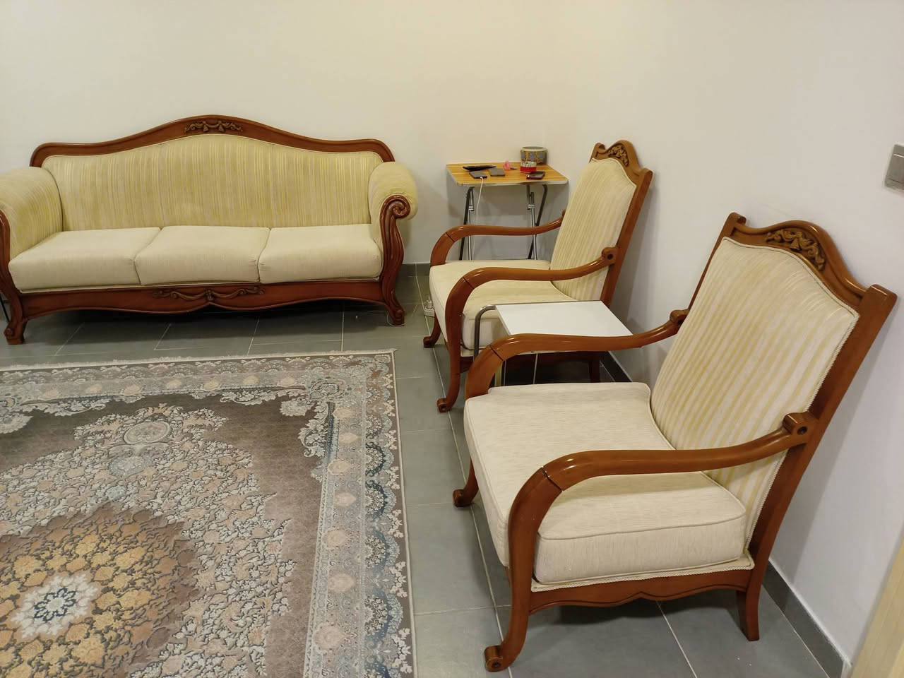 تخم  نظيف 7 اشخاص السعر. 
200.الف


**إذا كنت صاحب هذا الإعلان وتريد حذفه لأي سبب، رجاءا أرسل رسالة إلى الدعم الفني**