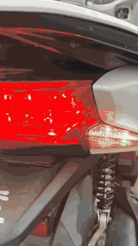 سلام عليكم pcx جيل ثاني ياباني 150 jf مكينه وكفر مكفولات دراجه رمبه يدات تدفئه حساس ردحنا حساس ستان ماشه 23 سعر 13 مكاني شعب ***********
