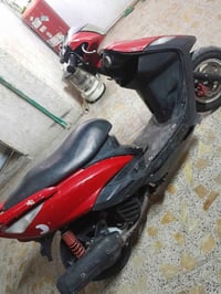 دراجه جي تي ار موديل قديم طفت عندي بالشارع واريد ابيعها السعر 170 بيها...