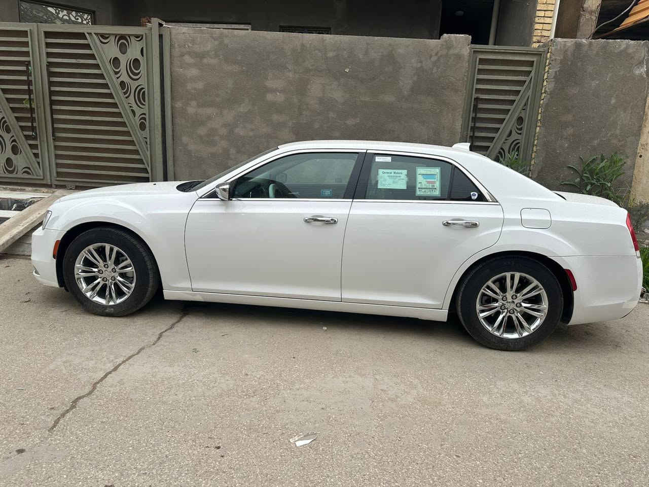 ‏سلام عليكم
‏للبيع موديل 19اصل [رقم ذي قار دولي  بسمي جاهزه مكاني ناصريه المركز
‏ الظرر بارد خفيف بلجاملغ الامامي الايمن فقط   بدون ارباك. بدون تبديل 
‏ماشيه 128ميل 
‏***********
‏السعر 250
