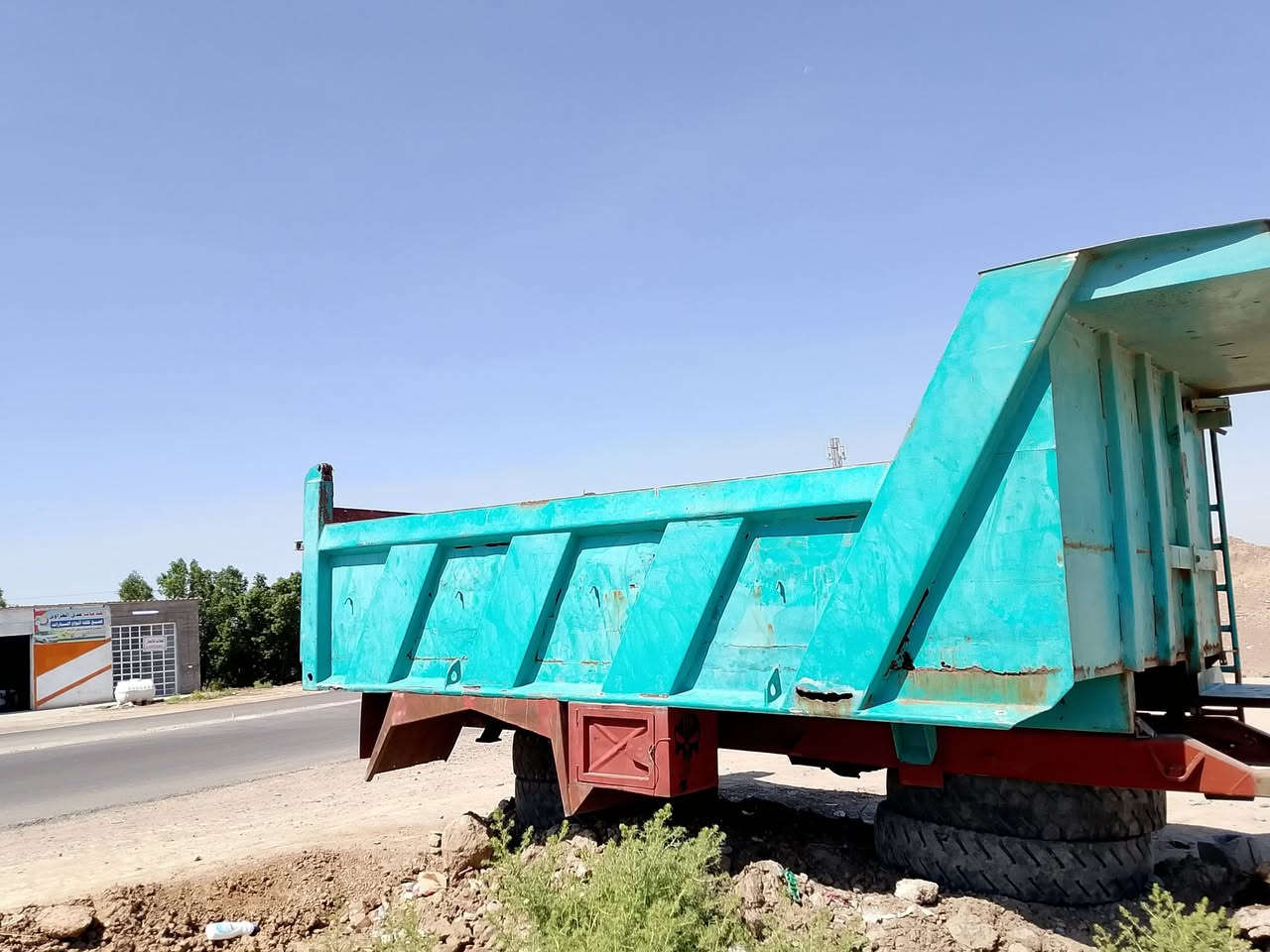 للبيع بدي بلادي سعر 3500رجأن المو شراي وليحب يعامل لا يتصل رجأن الهاتف***********
