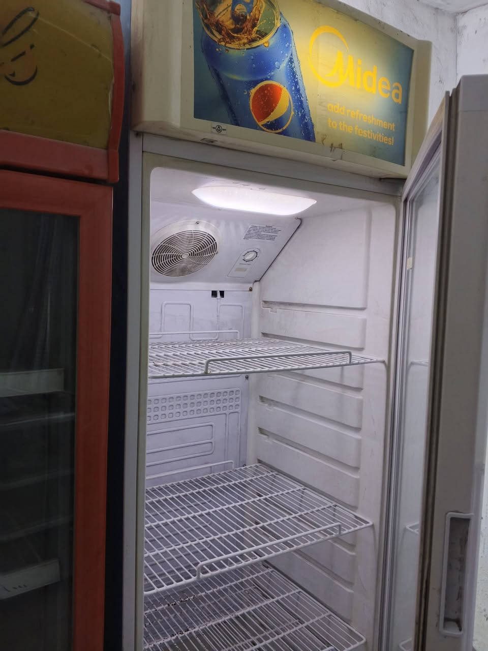 عارضات شغالات خير من الله البيع مكان بغداد الرستميه سعر 350 وبيه مجال ***********
