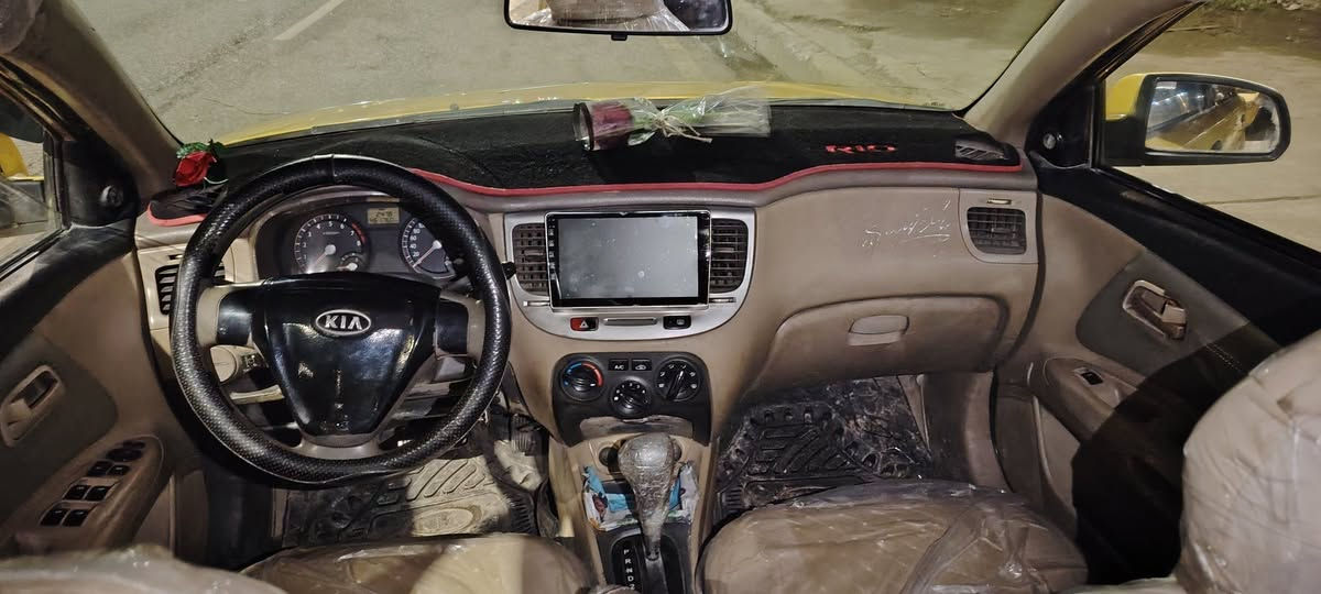 السلام عليكم 
كيا ريو كوري 2009 للبيع رقم نينوى شرط التحويل منظومت غاز يعني غاز وبنزين السعر اتصال الرقم 
***********
