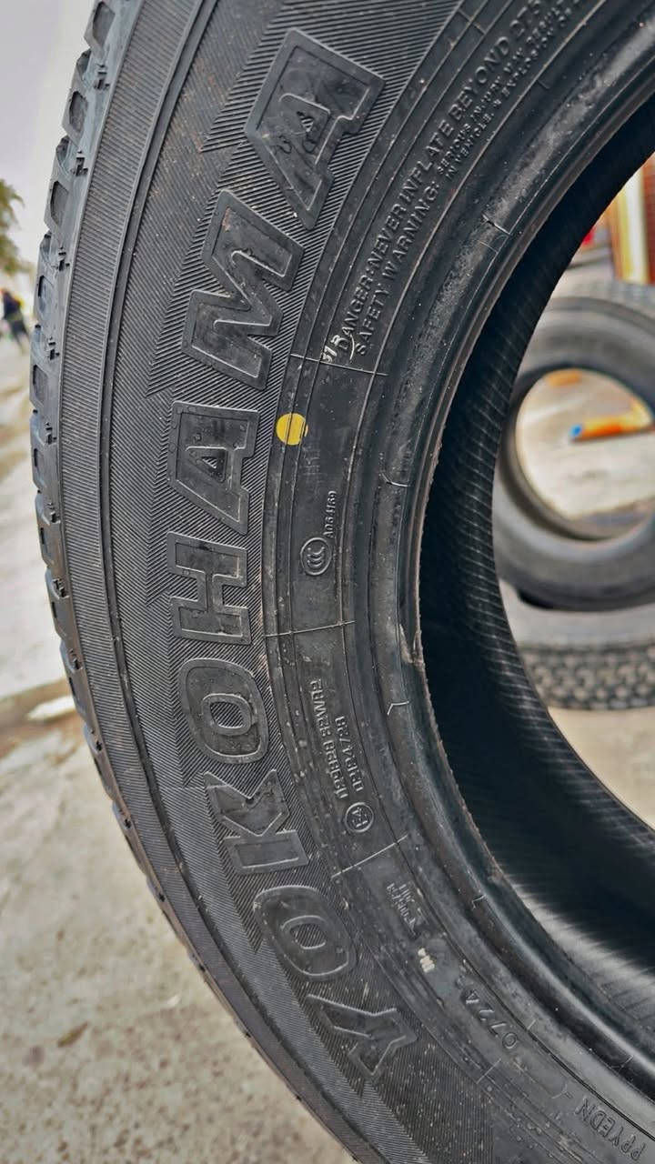 السلام عليكم وصل تاير  جديد بلادي قياس 265/65/18 سعر زوج 160$
متوفر توصيل لجميع المحافظات مكاني بغداد كراده مجمع مشن 
*********** 

‭
