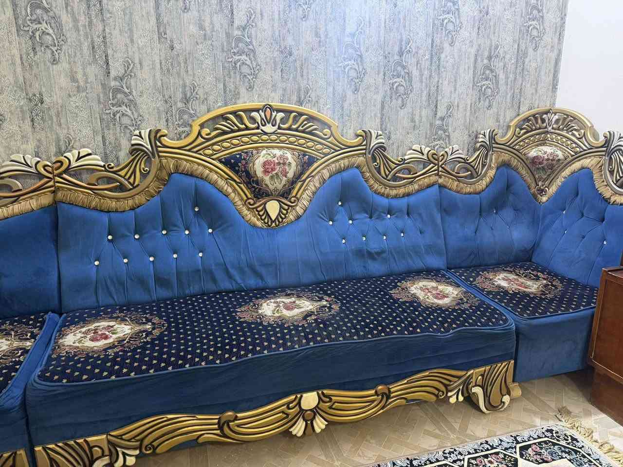 تخم ديوان 18 مقعد جديد اريده ب مليون وبيه مجال قليل 
رقم الهاتف ***********
