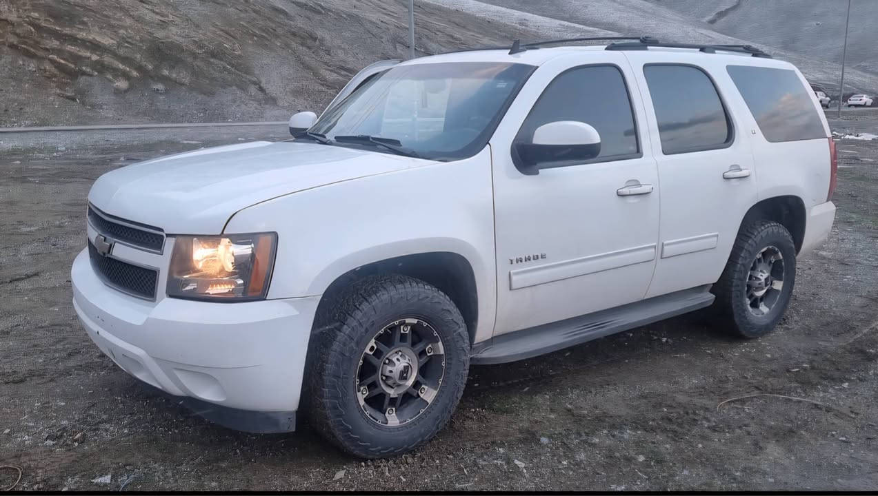 السلام عليكم تاهو ٢٠١١ وارد امريكي  ادوات  مكفوله من الكص والسرقه والعشائر  مواصفات LT2 فول فول  كير محرك مكفول ومامفتوح السعر ١١٠ وبي مجال قليل 
تفاصيل أكثر  ***********
