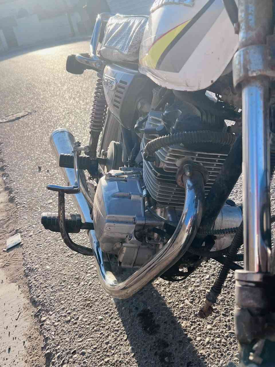 السلام عليكم الكروب جميعا  دراجه ٥كير عوزهه بس باتري دراجه رزنه بشارع أورقه سبعه كامله 
السعر 350 ‭٠٧٧٢ ٠٣٤ ٦٨٠٠‬واتساب بيه مجال حك الجيه
