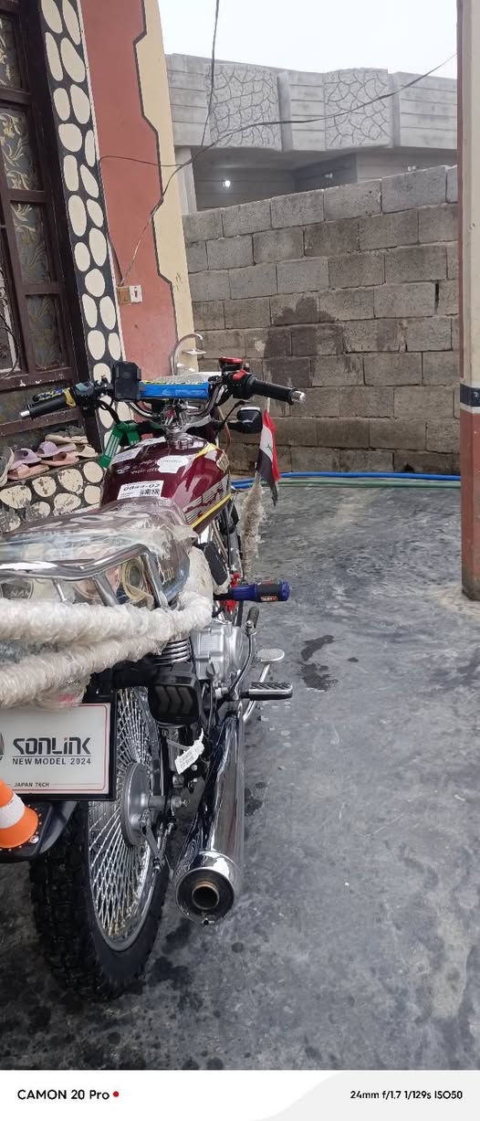 دراجه البيع موديل 25دراجه نضيفه مامتعوبه مكفوله كفاله عامه رقمك ***********
