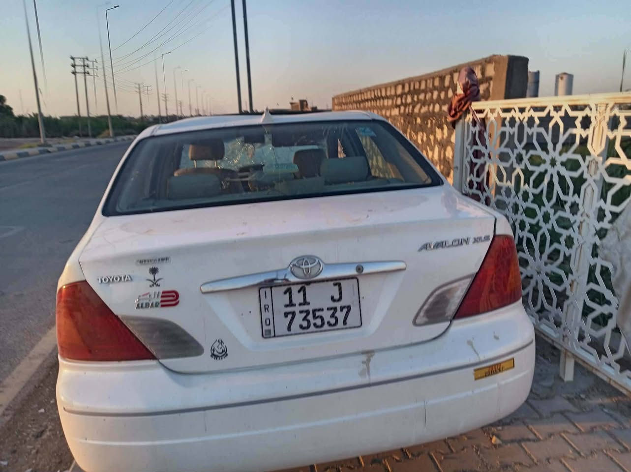 سياره على حادثها للبيع مكان واسط الزبيديه السعر 45 وبيها مجال رقم الهاتف ***********
