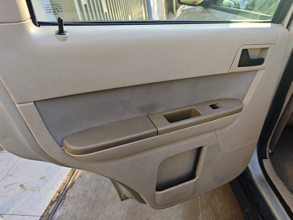 ***********
102$
اسکیب ٦ بستن ٢٠١١ XLT
فور ویل، بەناوی خۆمەوەیە سەنەوی تا ٢٠٢٩ تازەیە، یەک درگای پشت سەکن بۆیاخە، بێ ناوگرتن

اسکیب ٢٠١١ XLT 
فور ویل, ٦ سلندر، سنویە باسمی جدید لحد ٢٠٢٩ تحویل ثاني يوم. باب خلف سائق صبوغ بدون دواخل السليمانية, العراق
