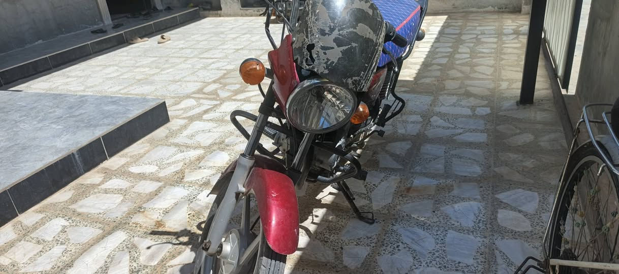 سلام عليكم بوكسر مديل ١٩بدون اوراق
بيها تبخير مكانها سامره سعر ٤٧٥ او مراوس حسب القناعه


**إذا كنت صاحب هذا الإعلان وتريد حذفه لأي سبب، رجاءا أرسل رسالة إلى الدعم الفني**
