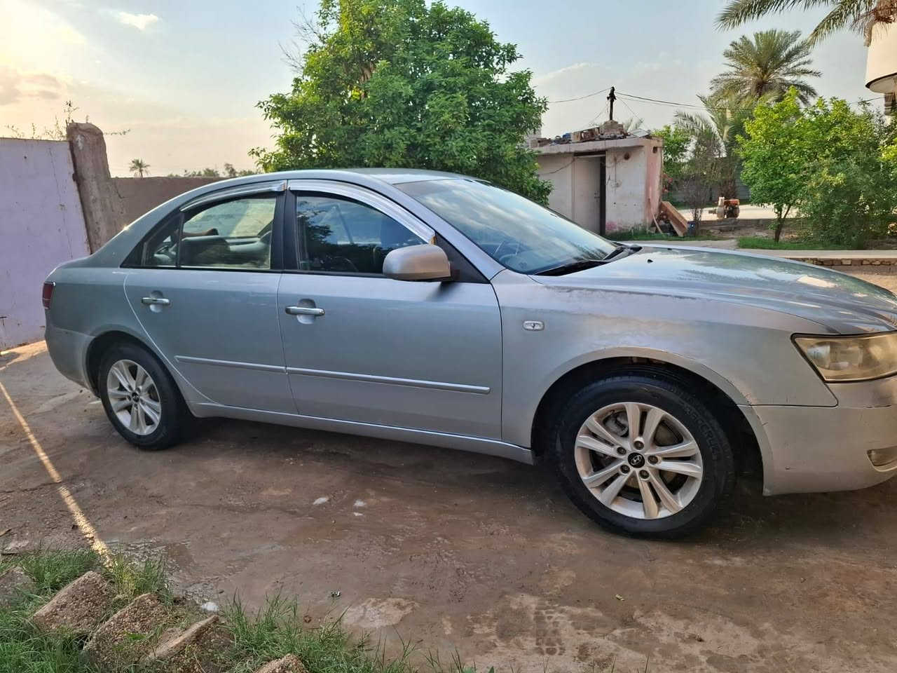 سلام عليكم ورحمة الله 
سوناتا 2007 وارد كوري خط واحد . رقم أربيل جديد سنويه جديده بأسمي . 
كفاله عامه من الضربه والصبغ فقط جراد بجاملغ واحد الأيمن 
جاهزه حداديه تبريد ويل كب جديد تايرات جدد 
ماشيه ١٦٠ حقيقي 
معروضه ب١٠٠ وبيها مجال . 
للاتصال . بابل ابي غرق 
خيط بخار بسيط بدون تنقيص بدون دخان.  
 *********** اتصال فقط مامتواجد عالفيس . مراوس بيع حسب القناعه
