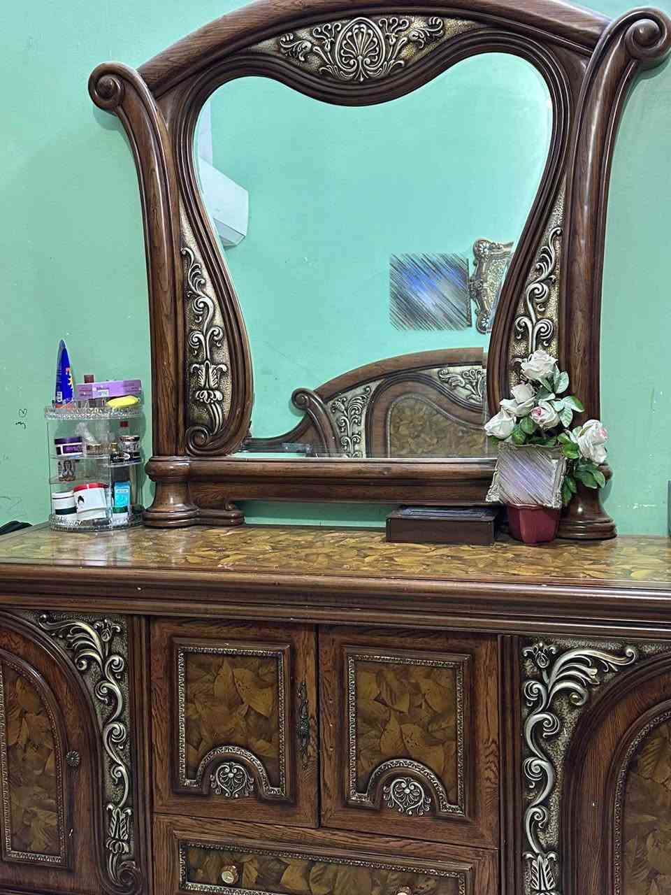 السلام عليكم غرفه للبيع تسكام تركي مسگميها ب 3ملايين الله شاهد اصليه ونضيفه درجه اولى شخط مابيها كولش قويه للبيع 600 وبيها مجال المكان الديوانيه قضاء الشاميه 🥰🥰 النجف, العراق


**إذا كنت صاحب هذا الإعلان وتريد حذفه لأي سبب، رجاءا أرسل رسالة إلى الدعم الفني**