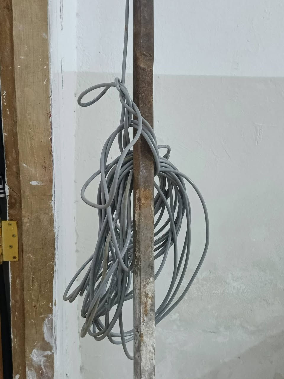 سلام عليكم الفلتر والصحن والبوري للبيع الفلتر سعره 150 والصحن 35  الفلتر شغال ماي حار وماي بارد عنواني كوفه براكيه شارع المعمل يم مدرست علي الرماحي ***********
