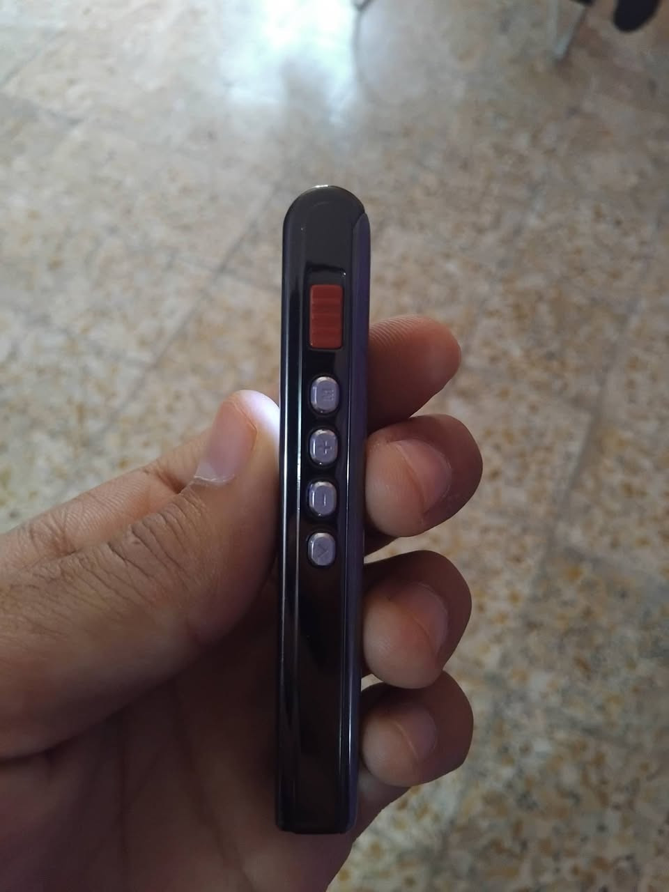 🔴للبيع جهاز ام بي ثري تسمع بي+ فلاش سعته ٨ كيكا+مسجل صوت بس ترفع الحمرة
راقي كلش جنت اسجل بي محاضرات 
سعره ٥٥
مكاني نجف حيدرية 
***********
