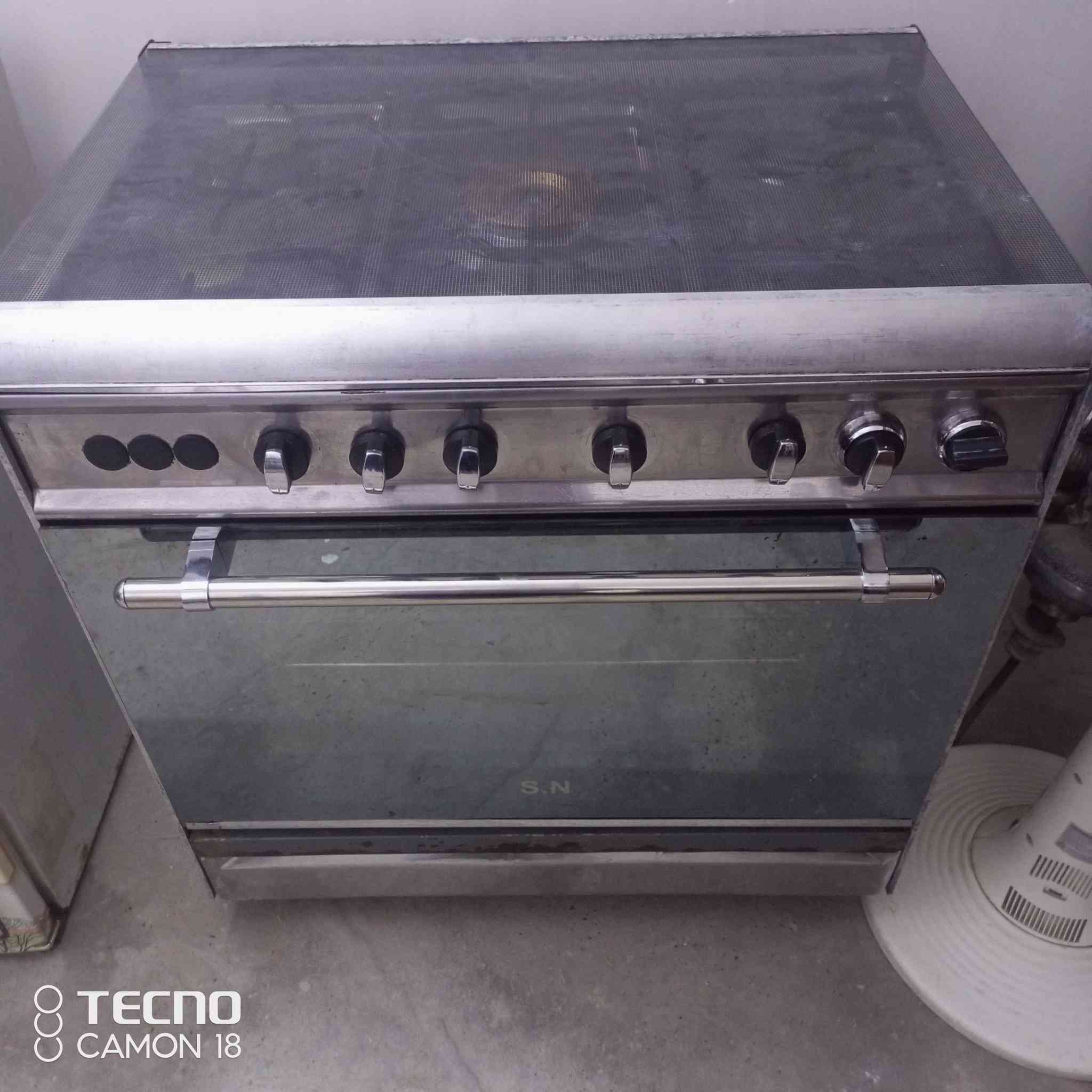 للبيع طباخ 5مشاعل فرن شغال نضيف جدا مكانه سبع البور


**إذا كنت صاحب هذا الإعلان وتريد حذفه لأي سبب، رجاءا أرسل رسالة إلى الدعم الفني**