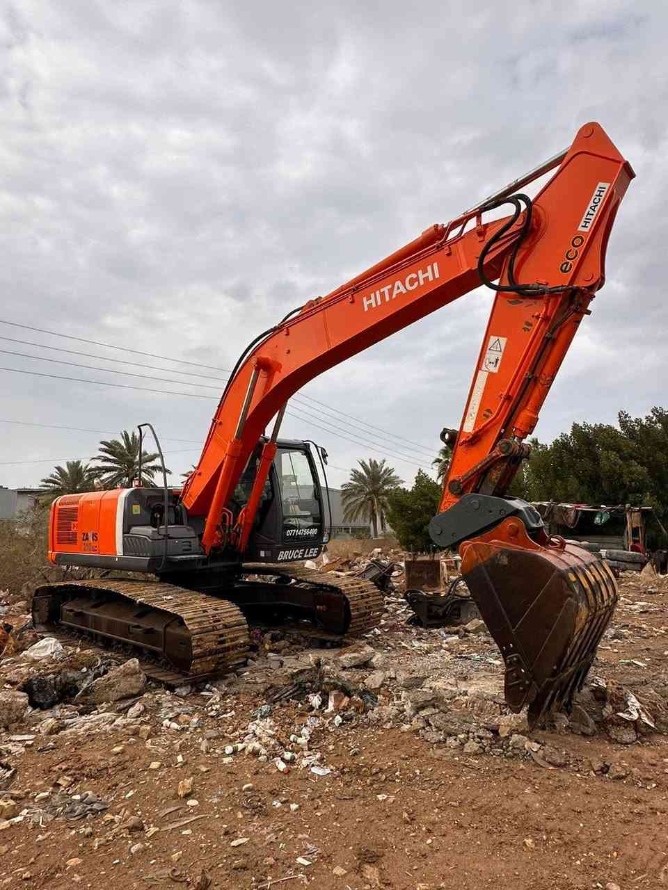 سلام عليكم للبيع حفاره هيتاشي زت ثري. رقم بغداد. انكليزي.شرط التحويل. محرك جديد. مضخه مامفتوحه. زناجيل. جدد مئسسه نقار كماشه بلادي. وياها نقار وكيله وكماشه. مكينه جاهزه. مابيها نقص برغي. بيها. صبغ ثكاله. مكاني بغداد. الشراي يتصل ***********
