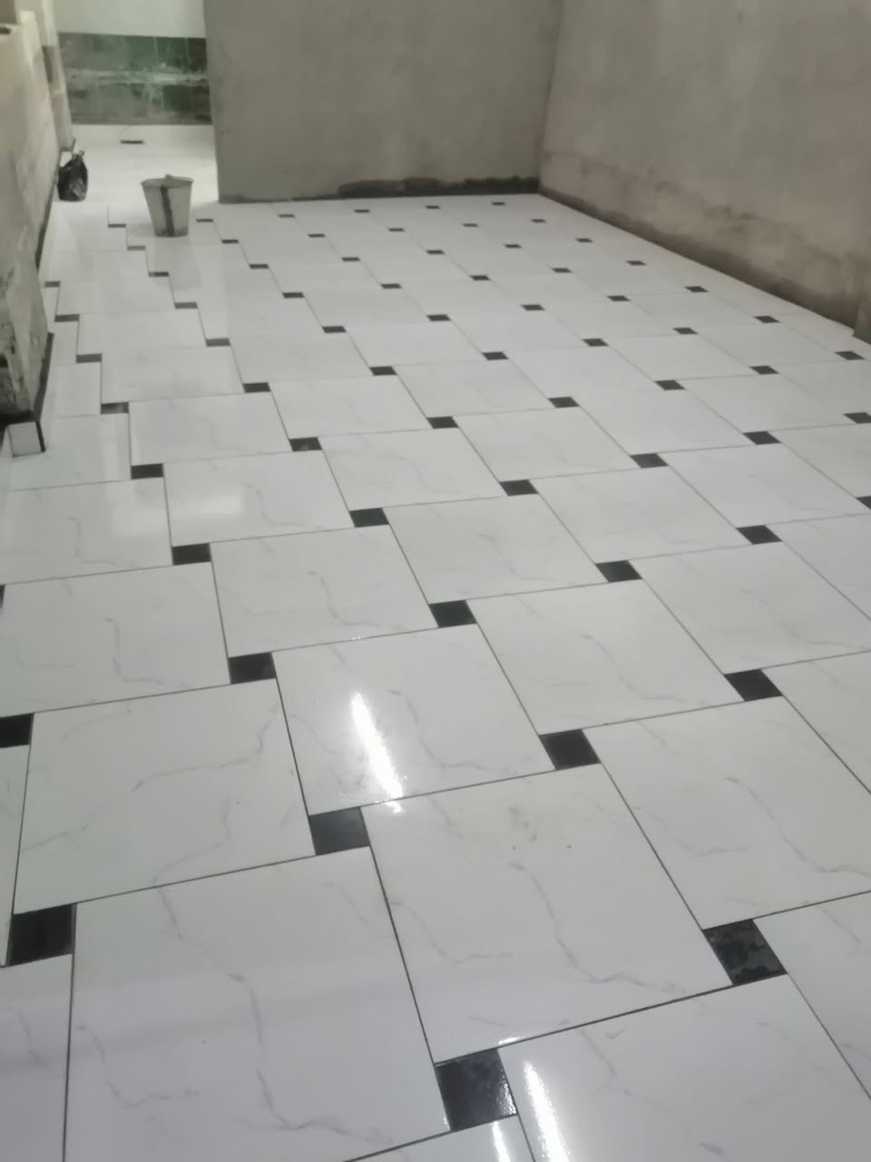 كادر لكافه أعمال خلفات السيراميك موجود ببغداد للتواصل واتساب ***********
