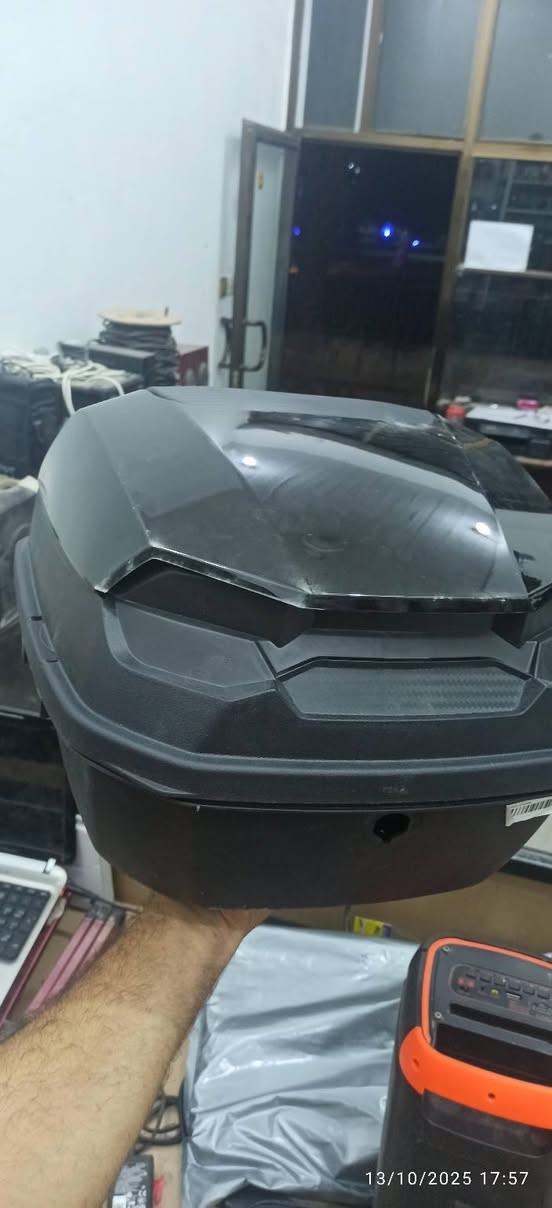 سلام عليكم صندوق دراجة 
جديد السعر 20مع التوصيل


**إذا كنت صاحب هذا الإعلان وتريد حذفه لأي سبب، رجاءا أرسل رسالة إلى الدعم الفني**