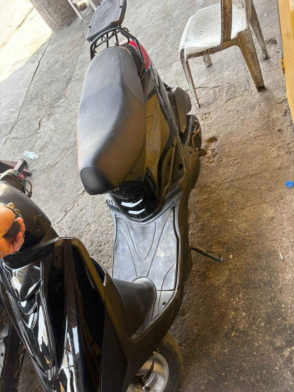 اكزز للبيع مكفوله من كلشي جديده لوك ميكنه خرسه مكفوله جيب فيتر وتعال العنوان بغاد الجديده ***********
