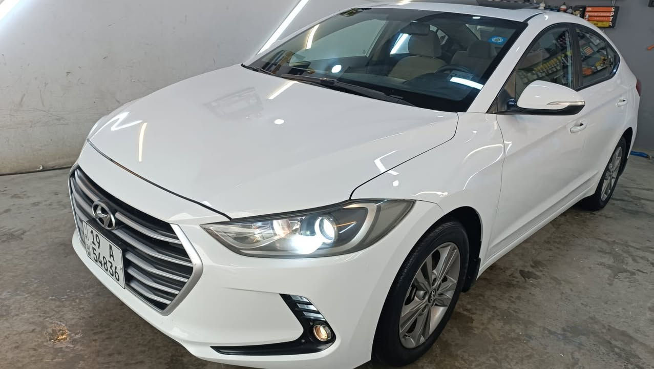 سلام عليكم
النتر خليجي موديل 2017 

رقم كربلاء بسمي 

السياره بيه ربع البنيد صبغ ومكانين بارد 

مكينه 2000 دوش  

ماشيه 100 الف 

السعر 138

مواصفات مامره وحساسات وتحكمات 

***********
