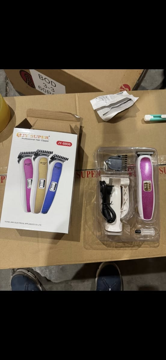 تفليش الاسعار جملة فقط القطعة ٢٥٠٠ فقط اقل طلب كارتون بي ١٠٠ قطعة سعر الكارتون ٢٥٠ الف توصيل مجاني لجميع المحافضات *********** كمية محدودة جداَ
