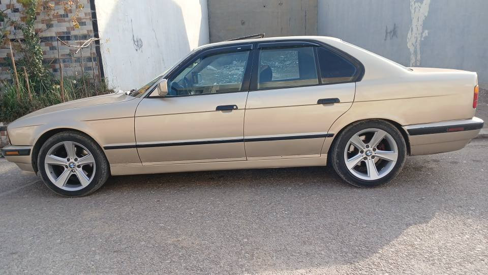 بيئيم ٥٢٥ موديل ١٩٩٠ فول فوله بي عه يبه كاره بايتي هه مويي ئيش اكات  ره قه م هه ولير ٤٧ وه ره قو مامه ليكي كام أربيل, العراق


**إذا كنت صاحب هذا الإعلان وتريد حذفه لأي سبب، رجاءا أرسل رسالة إلى الدعم الفني**