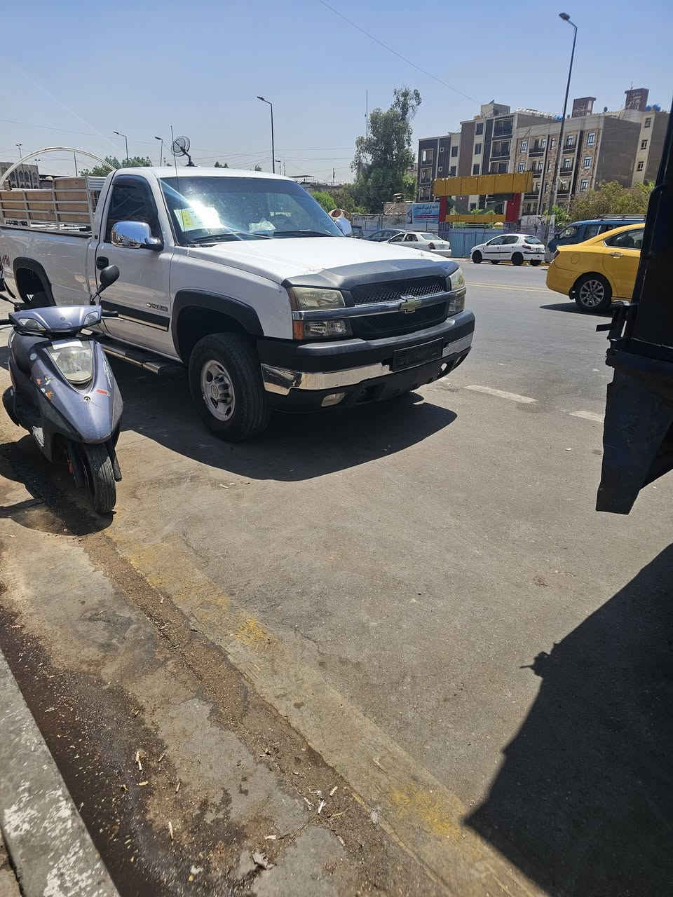 @إشارة .
سلفرادو 
2004
كفاله عامه 
بأسمي
السعر
160
فحل 
8 برقي
كير 1000
8سلندر
محرك 6.100

***********
