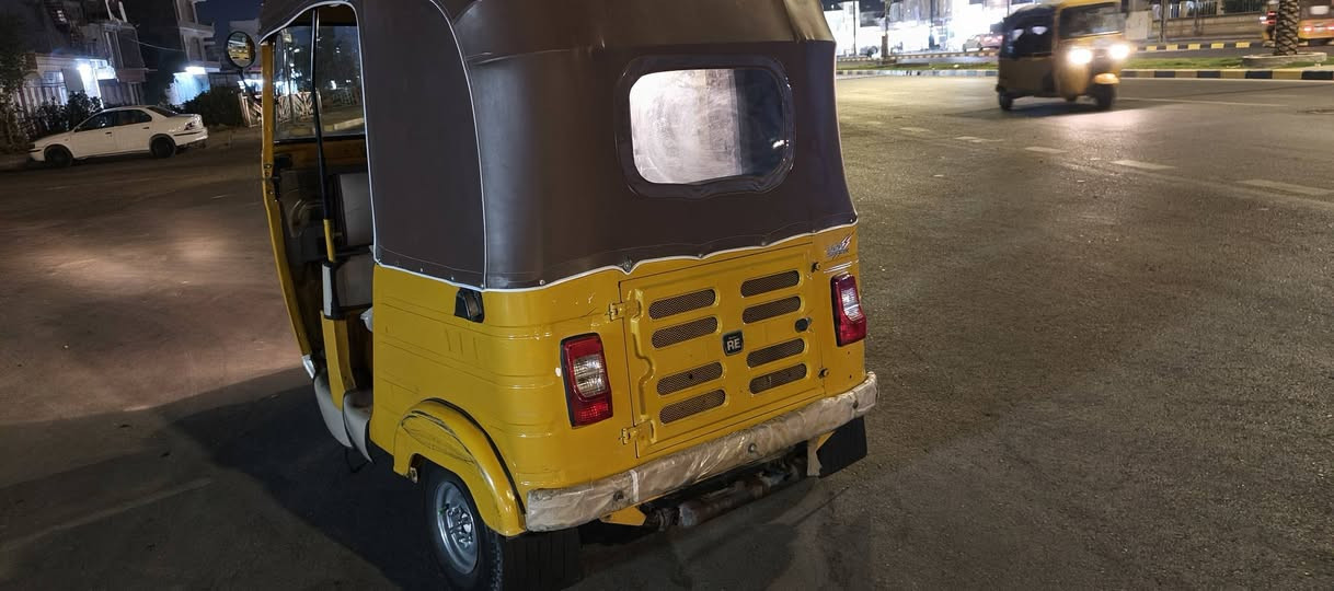 تكتك موديل 2020/5 وكيل شاكر اوراق اوراق اوراق بيه ضربه بلغد وراجعه حار شغل درجه اولى متبين ابد ما ناقصه بس صليب الكدام  بيع او مراوس بسيارة طيبه مكاني المجر متواجد فيس وتساب ***********
