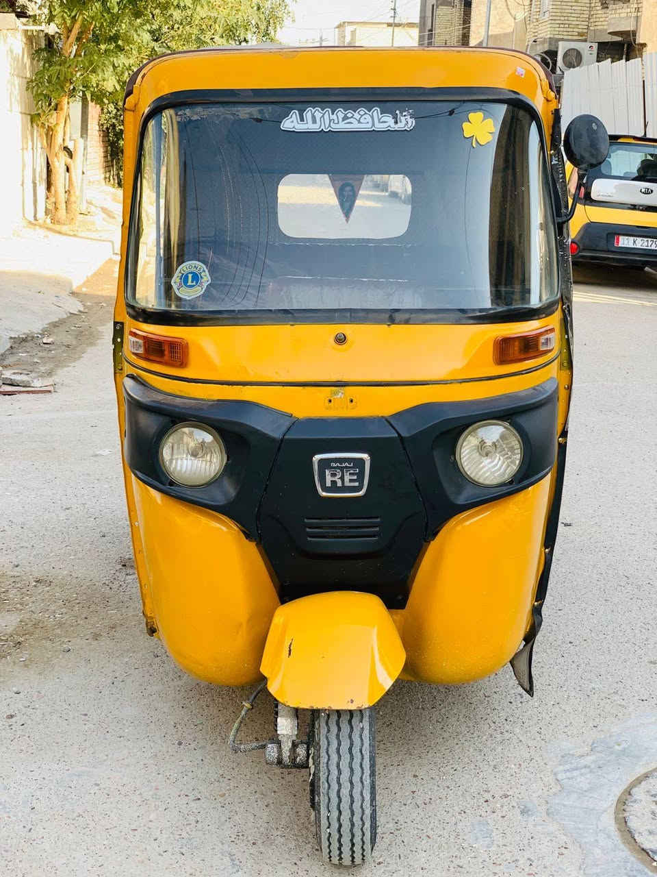 السلام عليكم من رخصت الادمن تكتك موديل18شهر11رقم وسنويه احولك ثاني يوم تكتك خير من الله مكينه مجفت جديد معمر دوس  السعر 5500وبيها مجال ول لغود مرشوش وهاذا رقمي ***********
