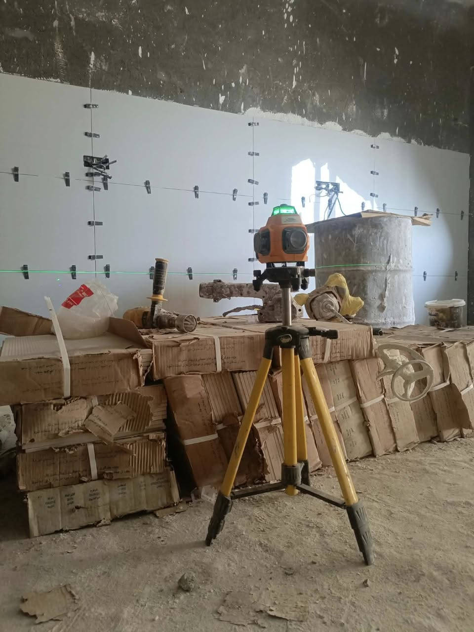 كادر سيراميك ورضيه وتصفير لوح بالمادة وكافة الختصاصات شغل ليزر  متفرغ حالين والتزام  *********** ***********
