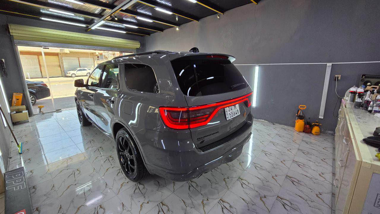 ‏Dodge Durango 2022 R/T  
‏      Full option
                                                         Price: $32.000-
- لون سمنتي
- ٥٧.٠٠٠ كم
- ٣ مقعد 
- داخل سور VIP 
- رادار  گه وره
- كاميراي دواوه
- راگري نشيوي
- حساس 
- كوشن سارد 
- كوشن گه‌رم
- كوشن جلد
- سلايد
- صقف شامو
-  بصمة
- دیاری کردنی خیرایی 
- اوتو ستوپ
- شاشه گه‌وره
- ئاوينه رادار 
- كليلي زيره ك 
- كونترولي پله ي گه رمي ئوتوماتيكي 
- ٨ په ره شوت
- لايت زينون 
- لايت ليد
- ئه پل كار پله ي
- بلاجكتور 
- شه غال 
- سندوق كاره باي
- فول لايتي ئوتوماتيكي
- كوشن ميموري خزن   
- حساس ٣٦٠
- ئيكو
- سپورت
                  
                                                    +9647507296932 زاخو, دهوك

