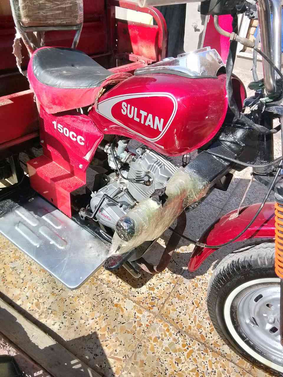 السلام عليكم ستوته للبيع ستوته اوراق المكان بالعماره رقم الهاتف *********** بعنوان بنج السعر 1 و400 وبيها مجال
