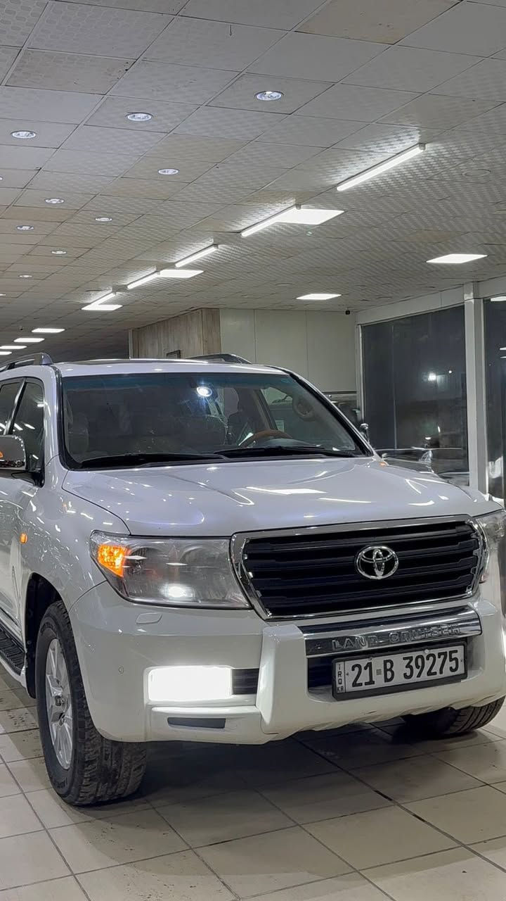 لاندكروز GX.R موديل: 2009
سنويه السياره بسمي  
فئة GX.R فول مواصفات 1/1 
المواصفات:
كاميرا خلفية
فتحة سقف (سلاید)
كشنات جلد
حساسات
لايتات LED
تبريد مركزي (3 مناطق)
تحديد سرعة
بصمة تشغيل
نظام نزول وصعود
ثلاجة
المحرك:
6 سلندر
رقم الهاتف :***********
