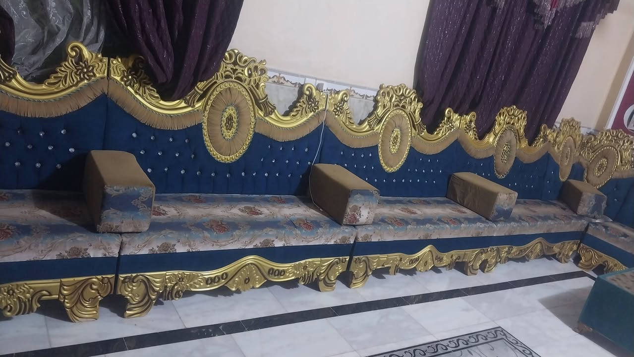 السلام عليكم  قنفات استقبال البيع الطول ٧ والعرض ٥
الاستفسار اكثر 
***********
