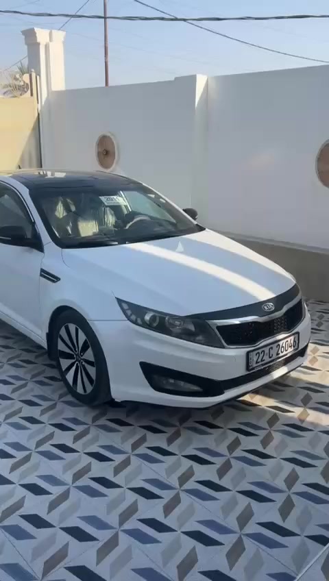 السلام عليكم
اوبتيما خليجي موديل 11
كامل  مواصفات عده البصمه السياره 
محرك 2400
بانوراما 
تبريد قطعتين 
شاشه كامره 
تحكم امري 
تحكم ستيرن
اشاير بل مري 
شفتات سرعه ب الستيرن 

مكان السياره انبار حصيبه الشرقيه  
الاستفسار عل رقم
***********
