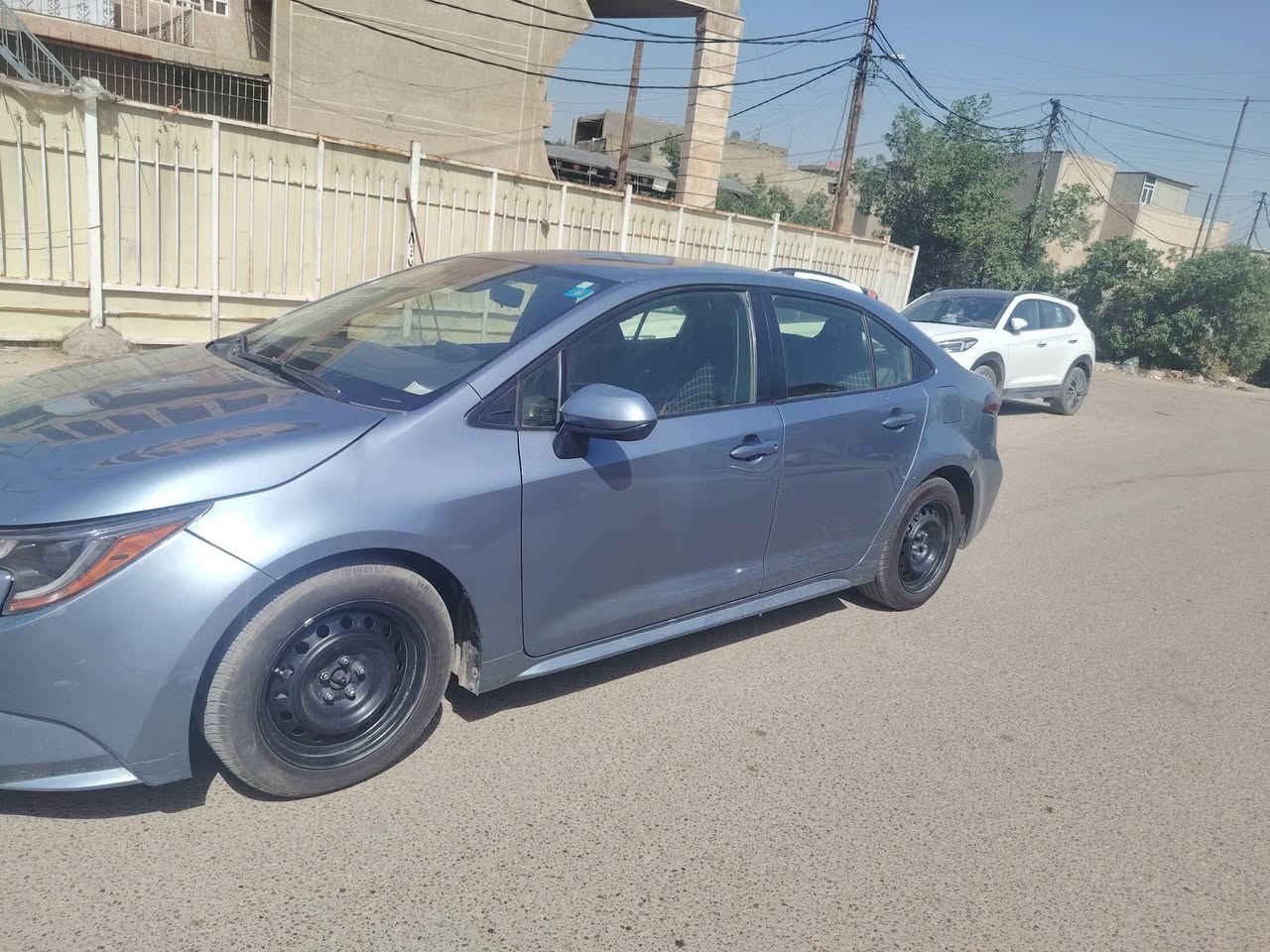 السلام عليكم كورلا وارد امريكي ٢٠٢٢ le
معوقين بغداد  باسمي.   ضربتهة بابين  عكس السايق واحد مبدل ومصبوغ  والثاني معمر  ومصبوغ  هاي بأمريكا 
و بيه تكحيل   خشم البنيد
تكيحيل الباب السايق  والهلال  ومربع بطرف الصندوك
 سيارة اصير حرة  3/10/2028
مواصفات
محرك1800
رادار   هندبريك بصمه
تحديد مسار
اوتو هولد  تحكمات
شاشه
تبريد شاشة
ماشية 80الف  كيلو متر
المكان  بغداد حي البنوك 
السعر 130
للاستفسار
***********
