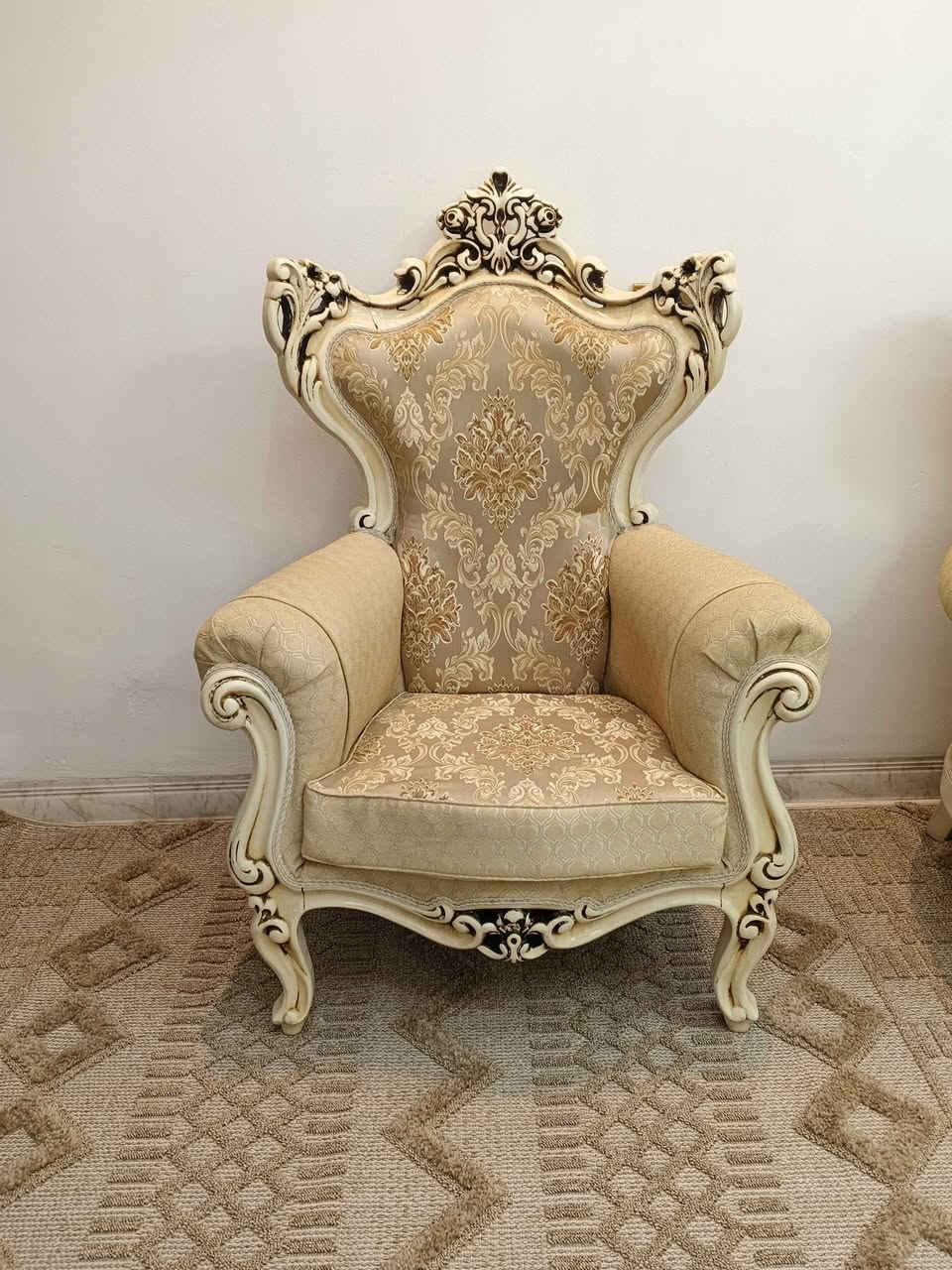 ‎تخم ملكي تركي عشر مقاعد قنفتين ثلاثيه اربعه اصغار خشب زان ثقيل نظافه 100/90 رقم الهاتف ***********‎ دكوك, كركوك
