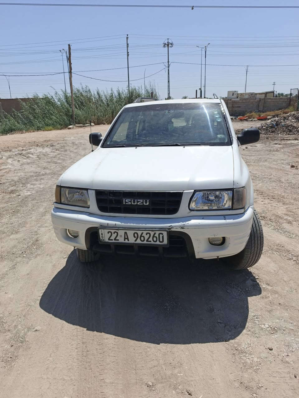 السلام عليكم سيارة أزوزه ياباني للبيع موديل 2000 السعر 65 وبيه مجال *********** سياره جاهزه مانقصها شي
