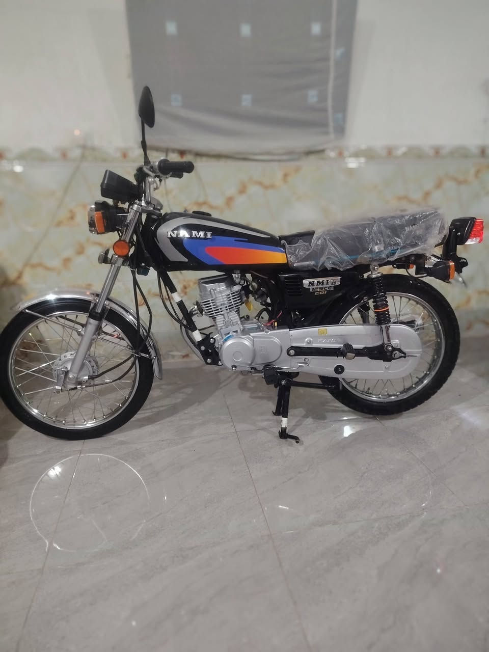 السلام عليكم دراجه للبيع نامه اصلي شلامجه موديل ٢٣  طالعه ب ٢٥ ***********
***********
