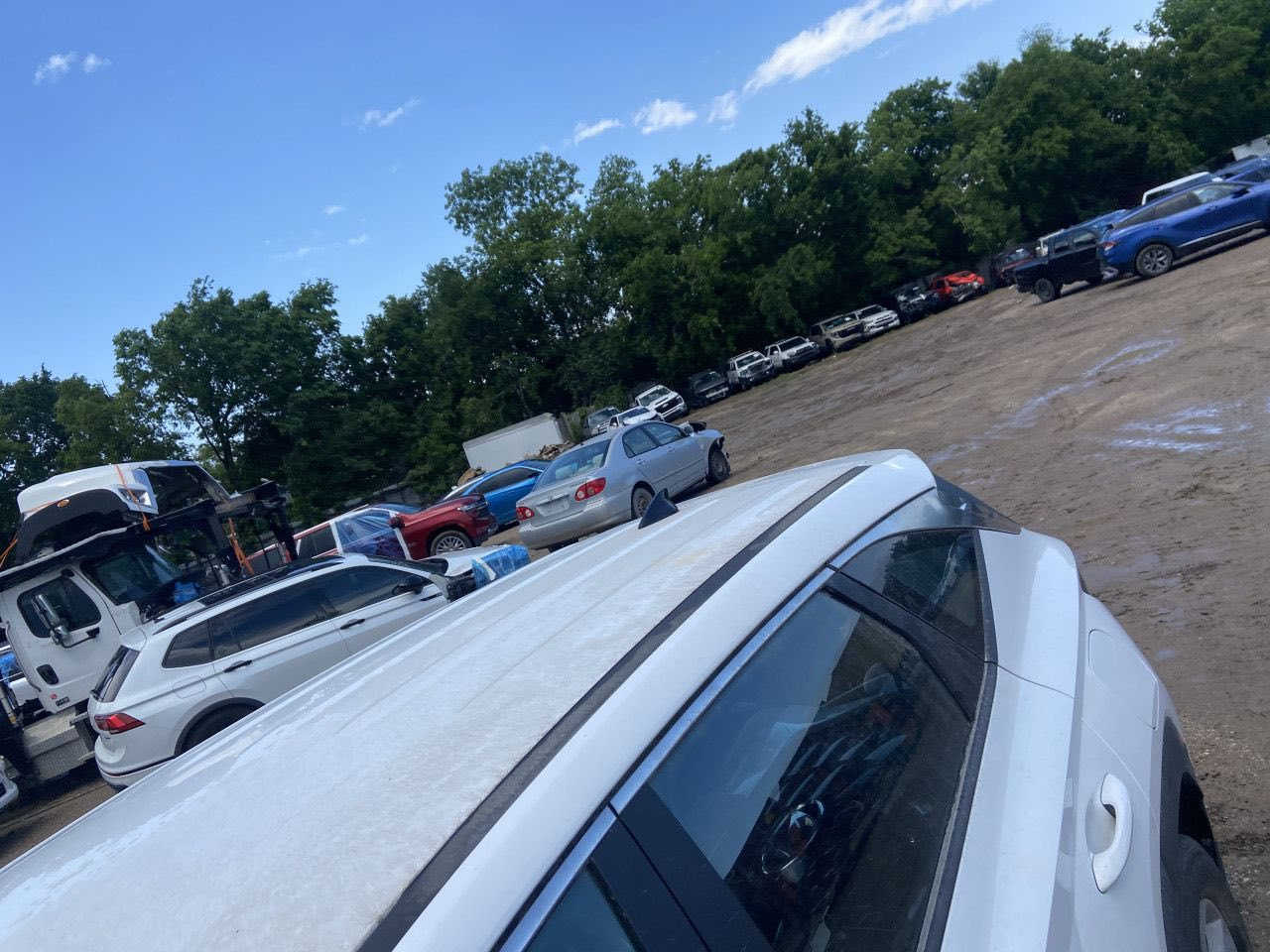 السلام عليكم للبيع توسان موديل 2024 وارد امريكي بدون ايرباك حادث بصيط مرقم كامل بسمي الاتصال ***********
