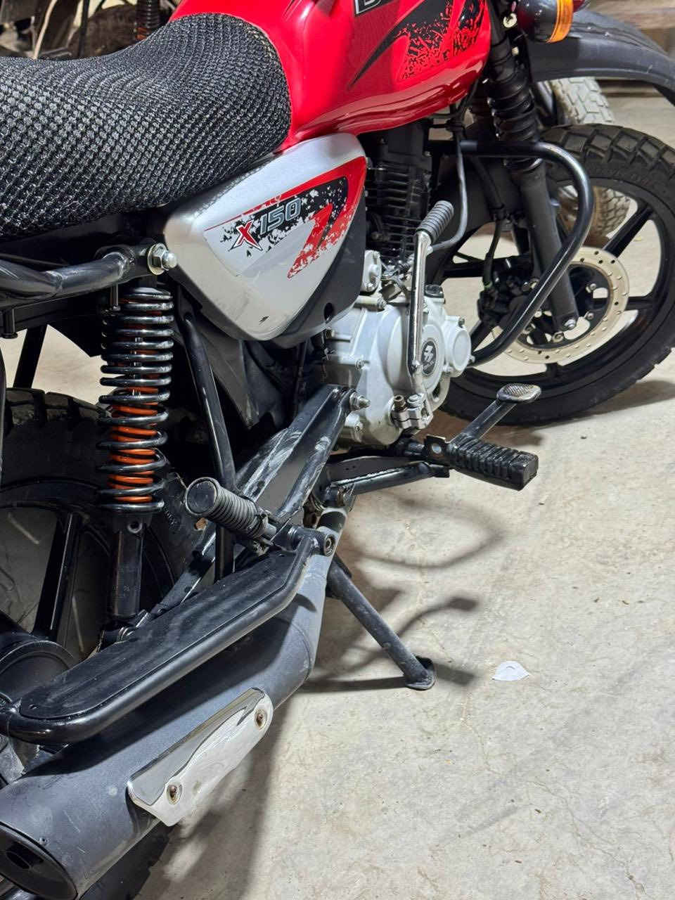 سلام عليكم
دراجه بوكسر للبيع موديل 2023
مرقم رقم وسنويه كامله مكمله تحويل ثاني يوم 
مكاني بغداد المنصور 
السعر 2100.الرقم ***********رحمة الوالديكم الموشراي ليعلق والميعجبه السعر اعبرالمنشور لتعبني
